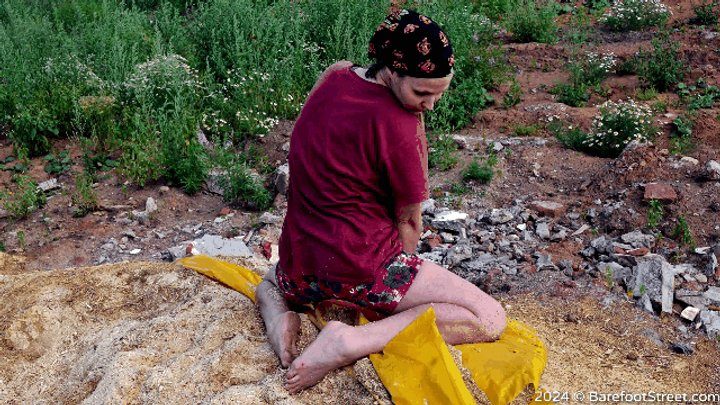 Barefoot Street - Real barefooter Marina shows off her stone soles and walks around the construction site, barefoot of course (part 4 of 4)