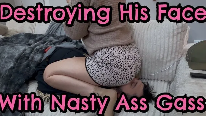 Scarletts Farts - Face Farting on him Cause I'm bored and Gassy!