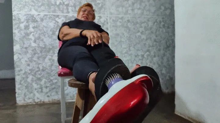 Goddess Foot Fetish - Lots of tickling at the feet of the goddess Angelin (1)