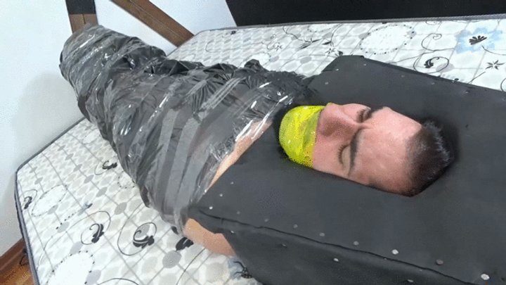 Ms Fetish Studio - BLONDE PAWG MASHING SLAVE'S FACE WITH VERY INTENSE HORNY AND DOMINATION BY BRITNEY HUNTER AND DANIEL SANTIAGO CAM BY ALINE FULL HD