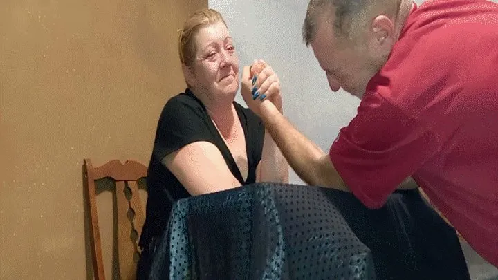 Appetizing Crumpet - No chance in arm wrestling MP4