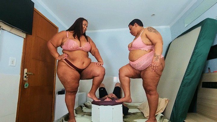 Manuela Albertine Fetish - Double Face sitting, part 1, by BBW Isadora, BBE Priscila GGG and Slave, (cam by Manu) FULL HD
