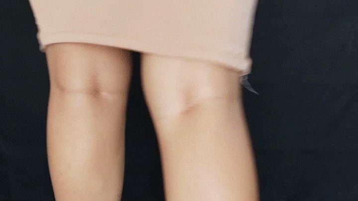 Goddess Foot Fetish - Testing of high heels on feet with pronounced arches (2)