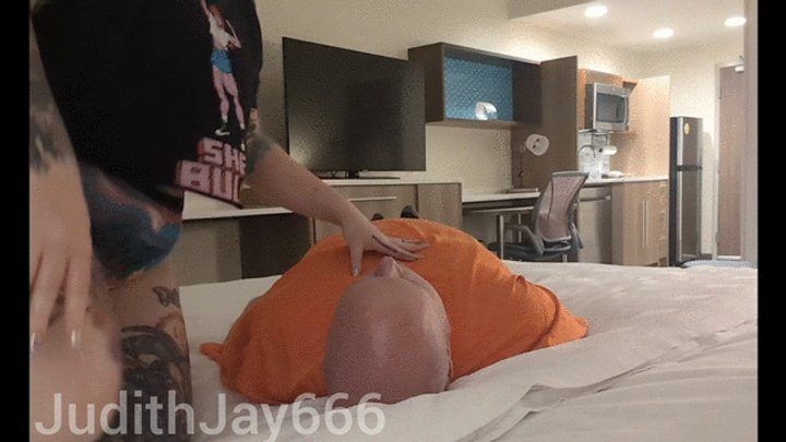 Judithjay666 - Tattooed hotel face sitting - back view