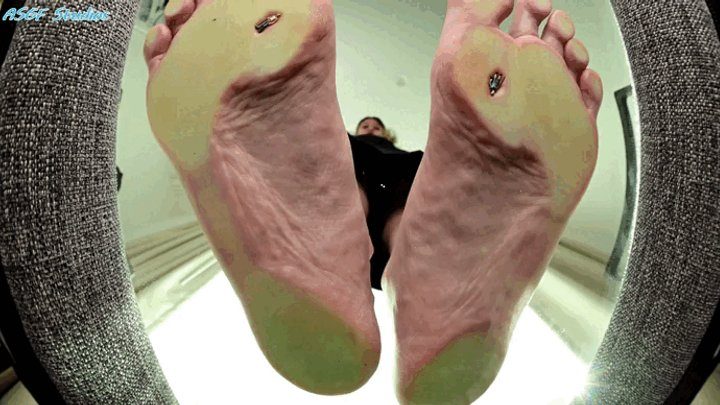 Amateur Soles Giantess And Footjobs - New Model tall latina blonde with BIG FEET! GLASS POV! Part 2- MOV