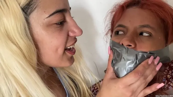 Selfgags - New Girl Jessi Has Her Way With 18-Year-Old Penelopé (low res mp4)
