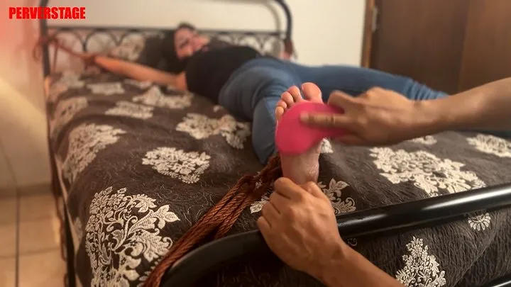 Perverstage - Kassandra tied to the bed and tickled in X position MP4