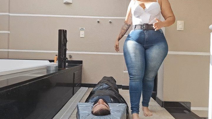 Gf Studios - BIG BUT GIRLS FACE SIT ON BOX