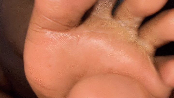 Goddess Julhmaple - Play with your friends GFs feet JOI