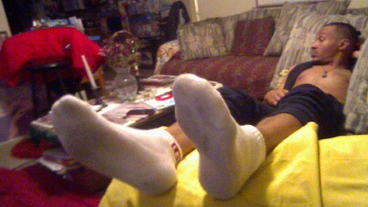 Malefootflava 23339 Clip Store - Malefootflava shows off HipHop guy Stedman's thick soles puts on footie socks