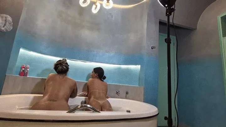 Babiventurafetish - Behind the scenes in a bubble bath with lots of farts by Babi Ventura and Bruna Paes part 2