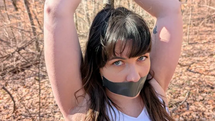 Rayne Redd - Cheerleader Lost In The Woods