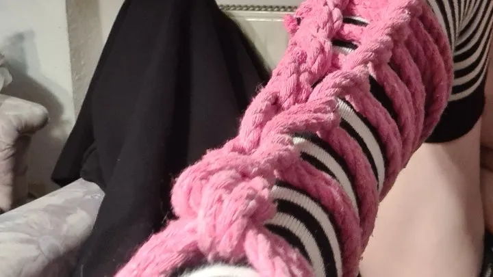 Doperopefemi - Leg self tie (shibari selftie) with pink rope and overknees - Watch and learn