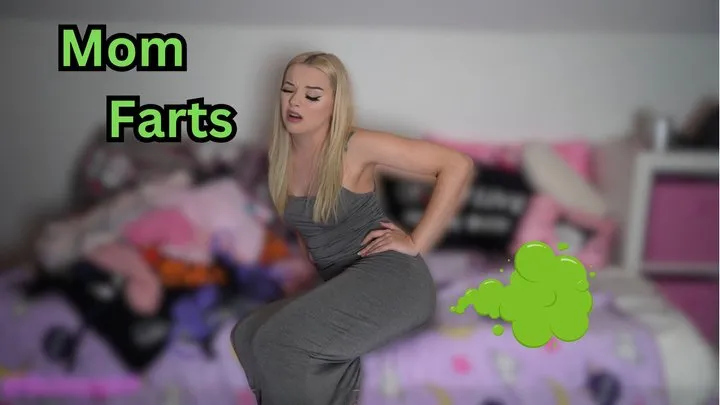 Milajoyce69 - Step-Mommy Farts while Cleaning