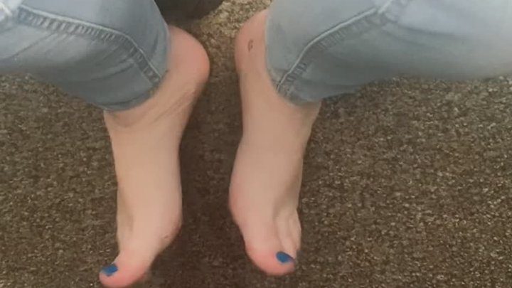 Soft Soles 73 - Play with my toes under my desk at work!