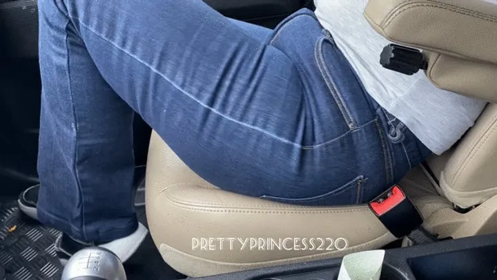 Prettyprincess - Guess what this leather seat smells like