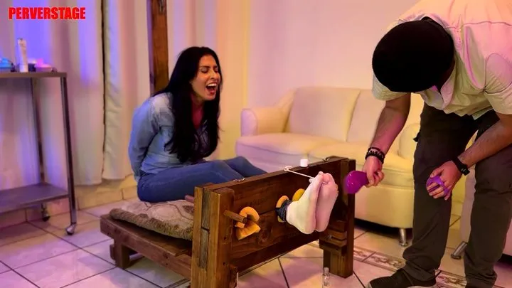 Perverstage - Monserrat's feet are so ticklish even with socks on MP4