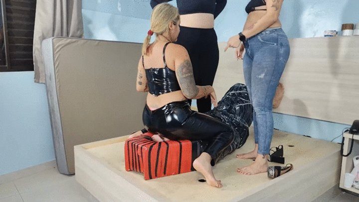 Scarlet White Face Sitting - THE GIRLS JUST WANNA HAVE FUN WITH FACE SITTING (NO NUDE) PART 4 BY BABI VENTURA, BRITNEY HUNTER , NICOLLY AND DANIEL SANTIAGO CAM BY ALINE FULL HD