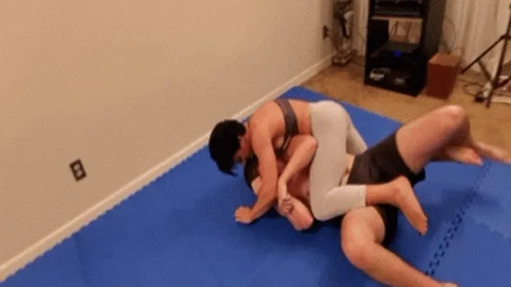Klv Productions - KLV 242 Tapered Physique VS Jake Competitived WMV