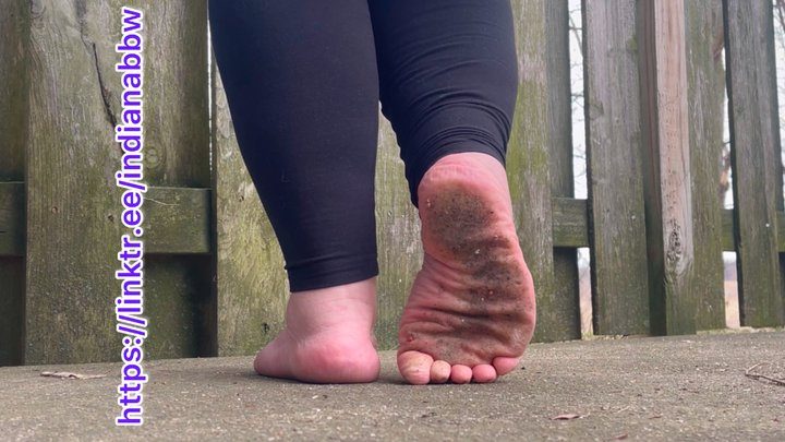 Indianabbw - Dirty cold feet
