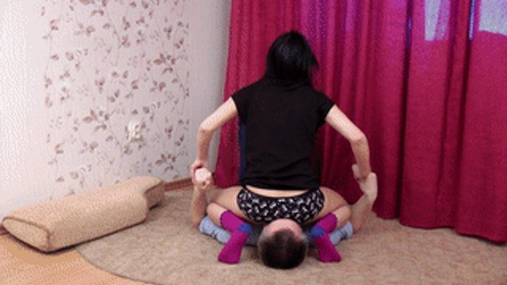 Furious Girls - Young brunette babe shows man the way of face-sitting, vf0448x 1080p