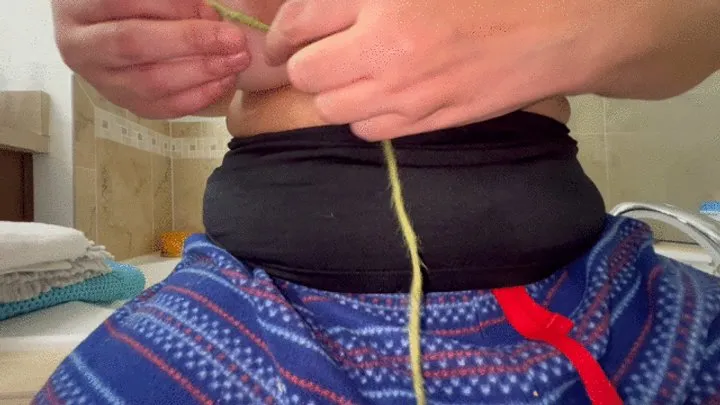 Veevee Vixen - Nipples tied with string