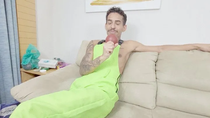 Facesitting Fantasies Mf - FARTING ON THE IDIOT INTERVIEWER - BY DEBORA OLIVER - CLIP FULL