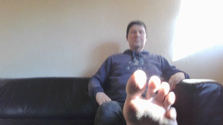 Hendriks Feet - I make you lick my feet!