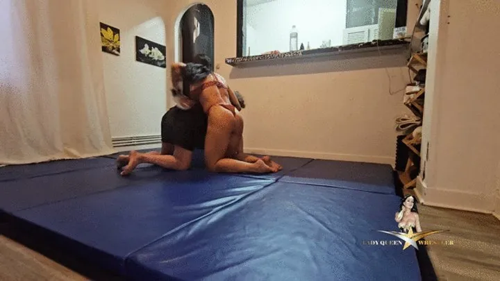 Frany Queen Wrestling - Destroying a submissive in an MMA session