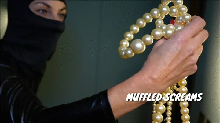 Sarahwild - Sarah wild in : Masked intruder