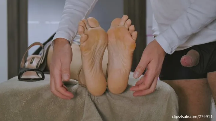Soles For Your Cum - Kate's First Footjob and Tickle Day (Full Version)