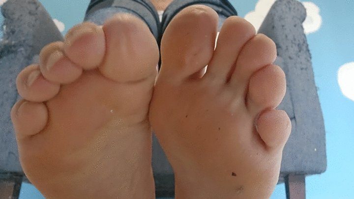 Bbw Goddess Lara Lee - JOI - Stroke for your goddess feet