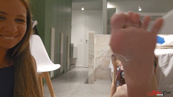 Karina Cruel Perfect Feet - VIRTUAL HUMILATION WITH OUR HORN - KARINA CRUEL - CLIP2 IN FULL HD - NEW KC FEBRUARY 2025