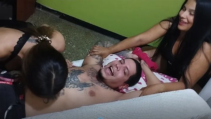 Ninosticklingstudio - Revenge Julio Carlota's navel licks and tickles