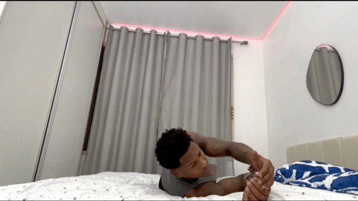 Babiventurafetish - Surprising my boyfriend in real life by sitting on his face! By Bruna Paes and Fernando