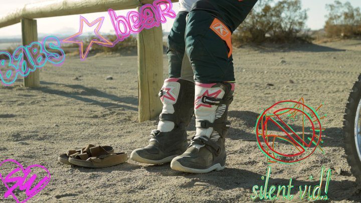 Smutworks - Dirty Dirt Bike Feet: Slow boot take off