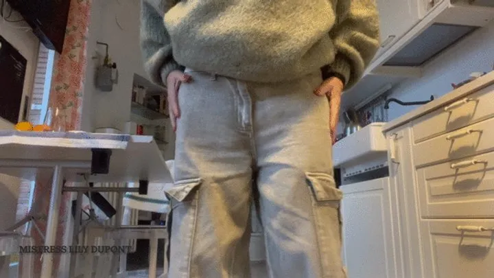 Lily Dupont - MISTRESS LILY DUPONT : FARTING COMPILATION JOI