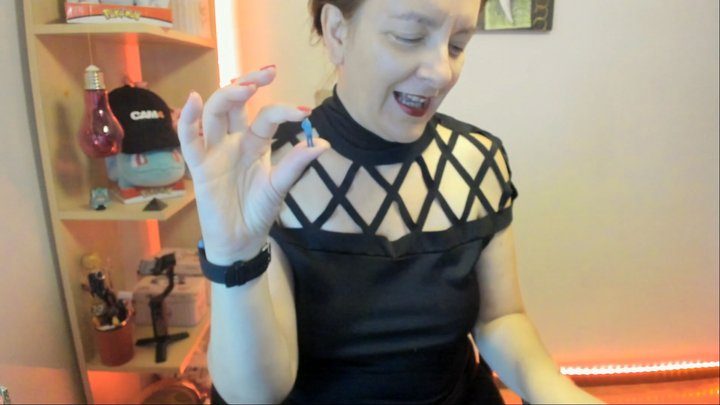 Nicoletta Embassi - Nicoletta the Giantess: A Day of Laughter and Whimsy with Marco in Her Room and Garden 1080HD