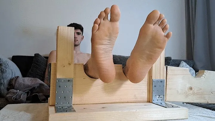 Czechmalefoot Video Store - Vasil ticklish guy