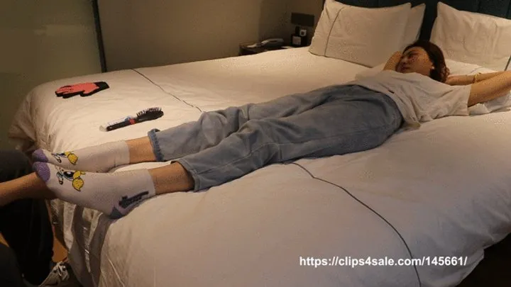 Cgbf - Asian girl's bare feet in cotton socks are tickled
