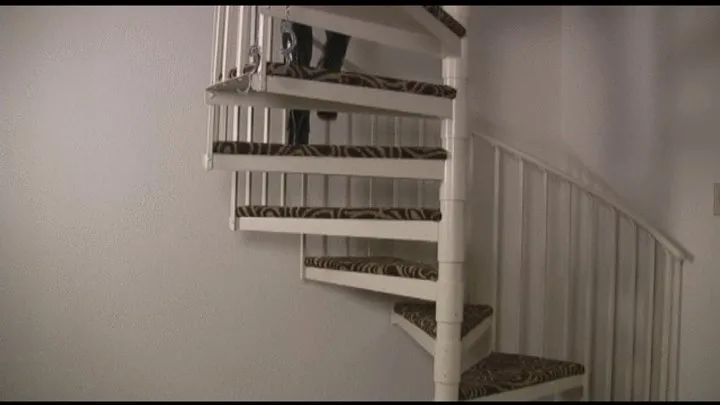 Welcome 2 Niche Fetish Real Amateur - Carmen Brings Her Slave Downstairs, Handcuffs Him And Jerks Him While Handcuffed! (1st half wmv)
