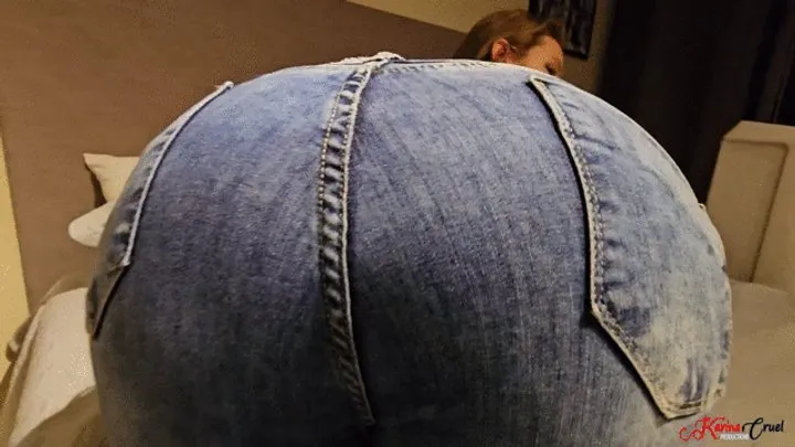 Fetish Brisa - FARTING TO GO TO THE PARTY - BY YASMIN BRISA - CLIP4 - New MARCH 2025