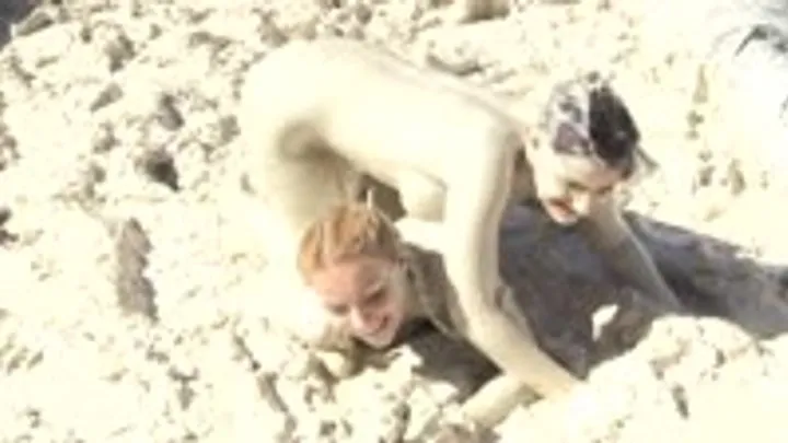 Sexy Combat - wrestling in mud - Lola vs Nova - mp4 1080p