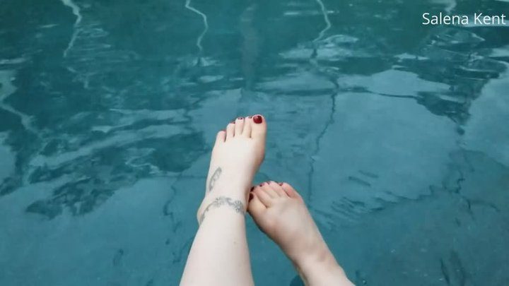 Salenakentbound - FOOTCAM FRIDAY, ASMR relaxing foot splashes