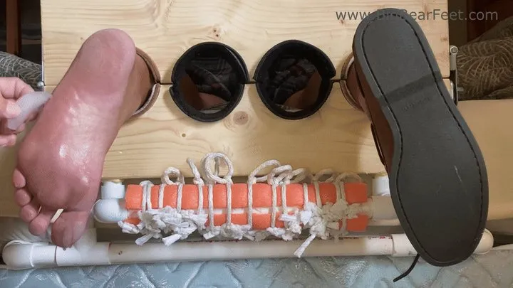 All Male Tickling Dungeon - Im1n2ft - Ice The Feet - dirty feet from outside, hold the feet still with ice punishment