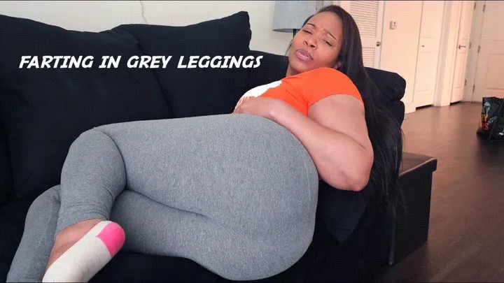 Sashamonae - Gassy Gray Leggings Farts