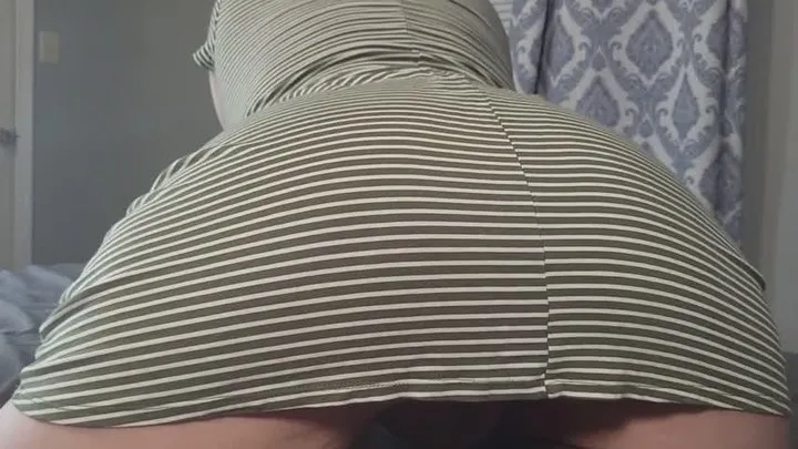 Princess Beigh - POV + Slave Sniffing Stinky Farts in Cute Sundress