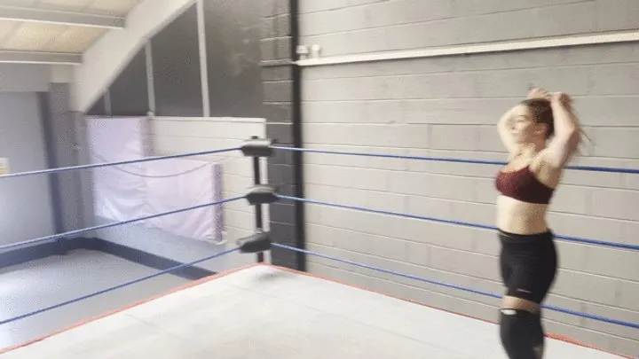 Nadia Sapphire - Bear hugs, body scissors and leg locks