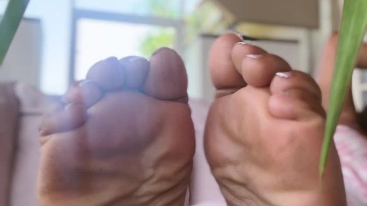 The Goddess Nubia - Ebony goddesses dirty wrinkly soles and feet