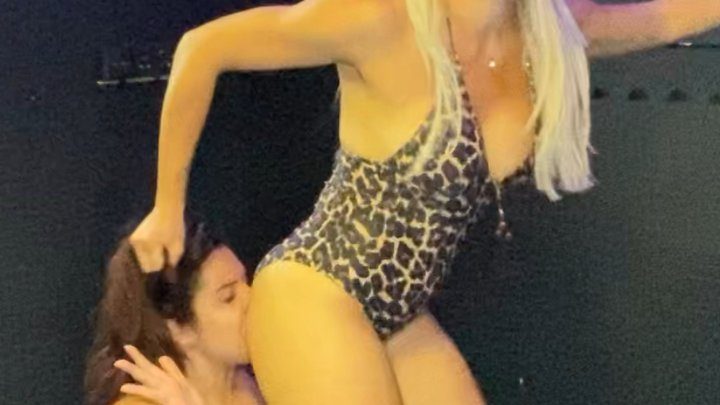 Nadia Sapphire - Blonde Barbie dominates giantess with ass